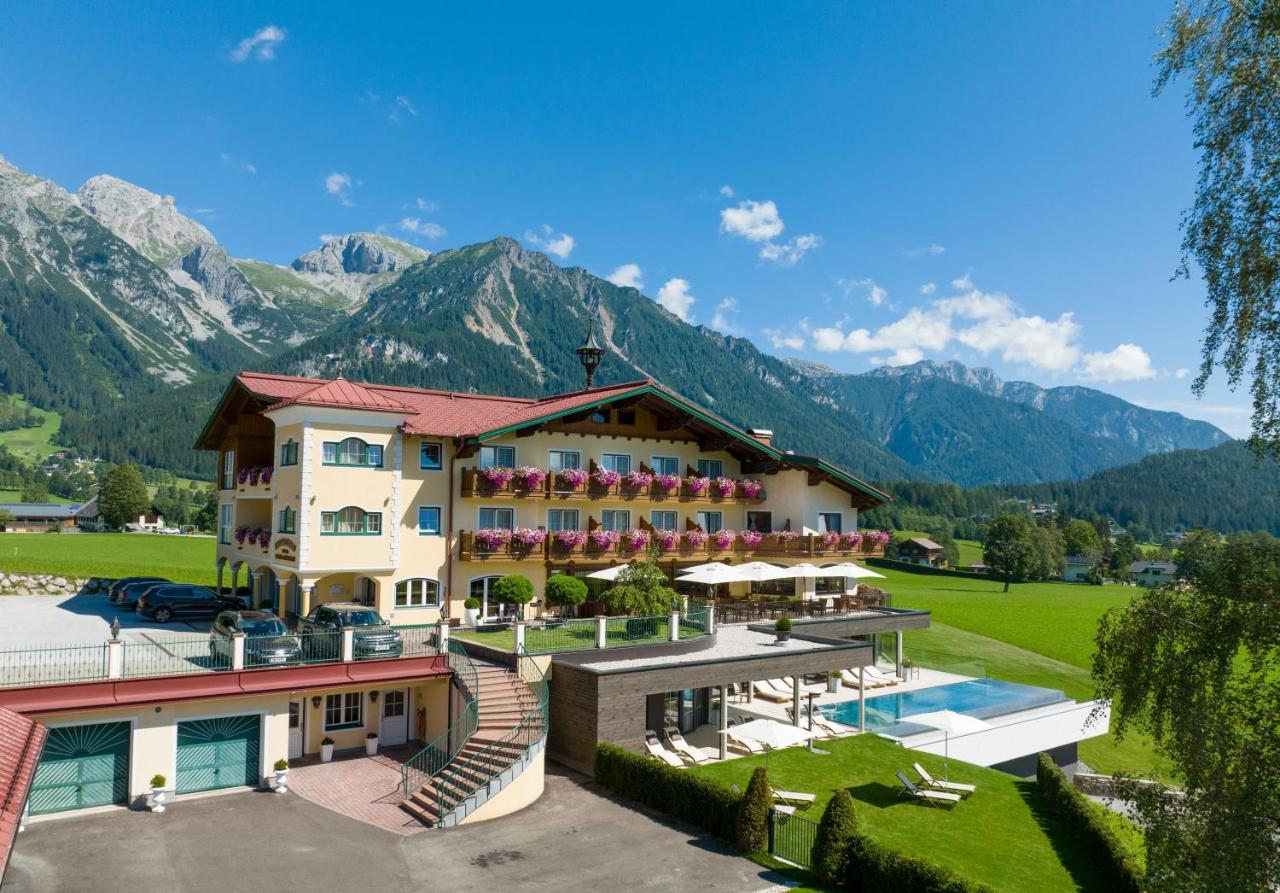 Hotel Ennstalerhof Рамзау ам Дахщайн Екстериор снимка