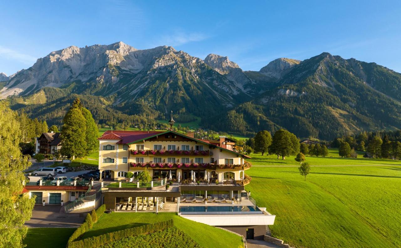 Hotel Ennstalerhof Рамзау ам Дахщайн Екстериор снимка