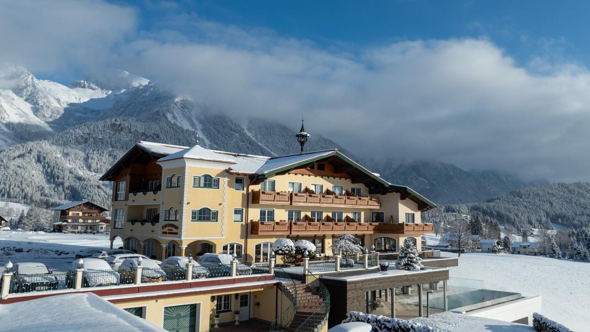Hotel Ennstalerhof Рамзау ам Дахщайн Екстериор снимка