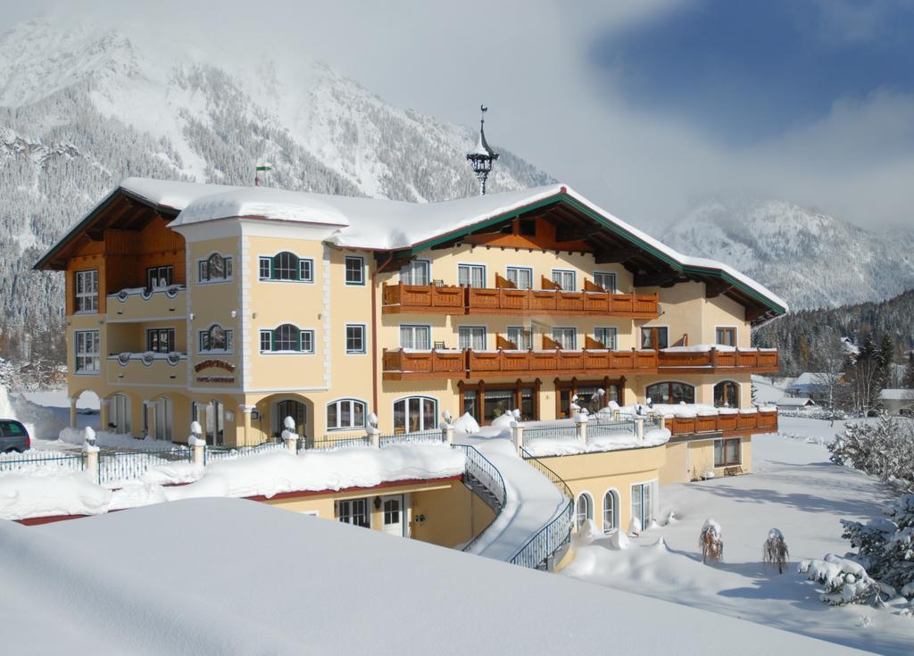 Hotel Ennstalerhof Рамзау ам Дахщайн Екстериор снимка
